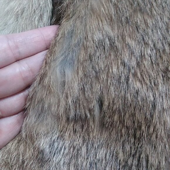 LaRok Luxe 100% Rabbit Fur Vest - Picture 16 of 16